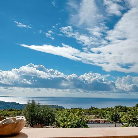 Dimitra - Mani , Traditional Archontiko Ferienhaus *