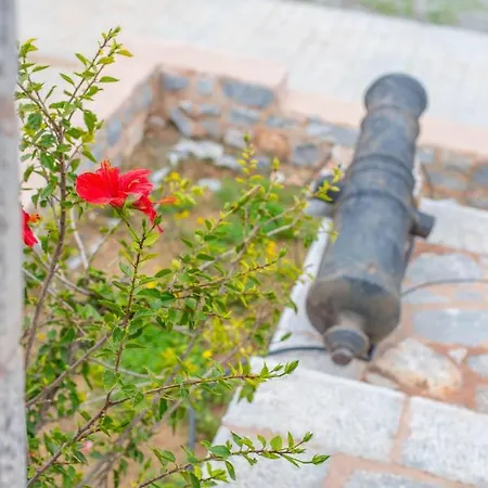 Dimitra - Mani , Traditional Archontiko Diros