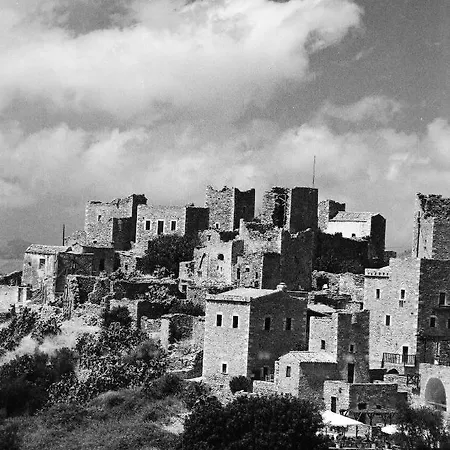 Dimitra - Mani , Traditional Archontiko بيت للعطل Diros