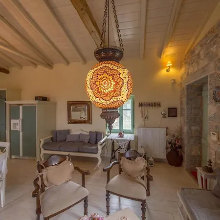 بيت للعطل Dimitra - Mani , Traditional Archontiko