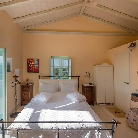 Dimitra - Mani , Traditional Archontiko * Diros