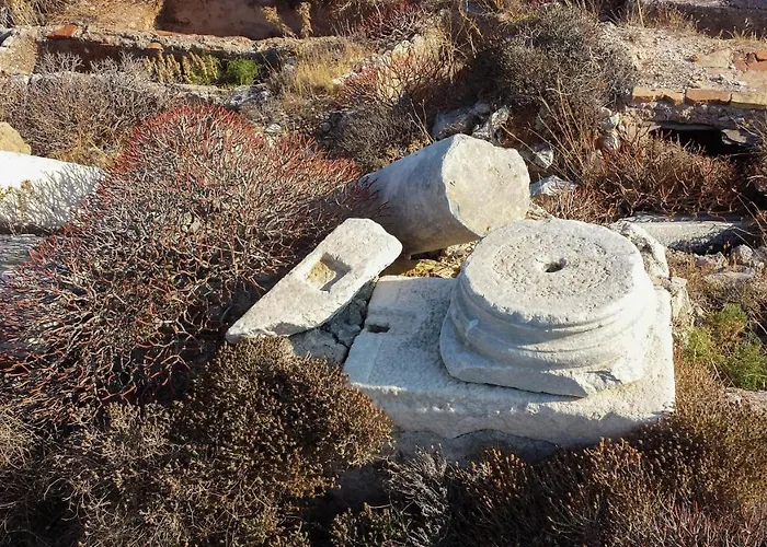 Dimitra - Mani , Traditional Archontiko * Diros