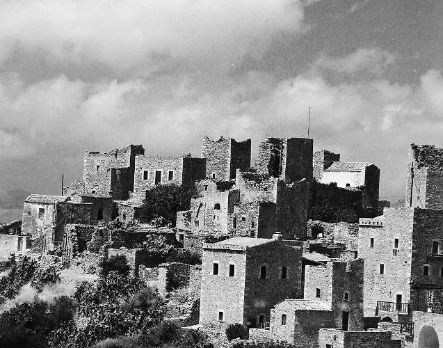 Dimitra - Mani , Traditional Archontiko Casa de Férias Diros