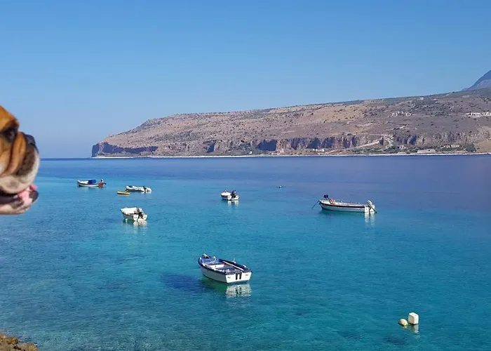 Dimitra - Mani , Traditional Archontiko * Diros