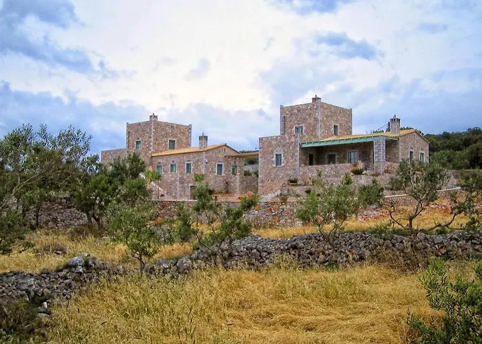 Dimitra - Mani , Traditional Archontiko Diros