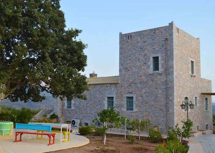 Casa de Férias Dimitra - Mani , Traditional Archontiko Diros