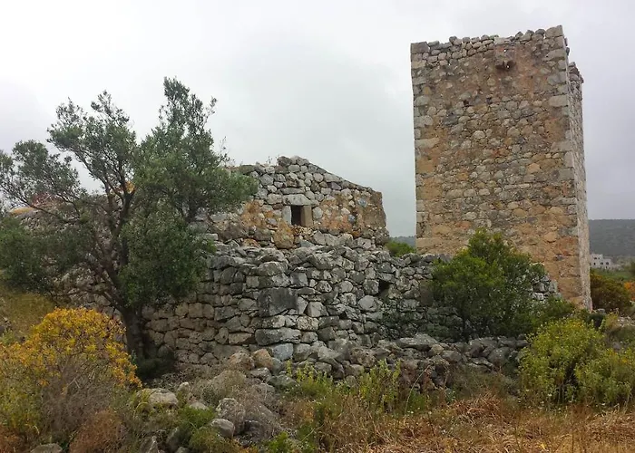 펜션 Dimitra - Mani , Traditional Archontiko Diros