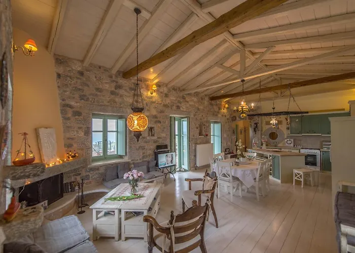 Casa de Férias Dimitra - Mani , Traditional Archontiko