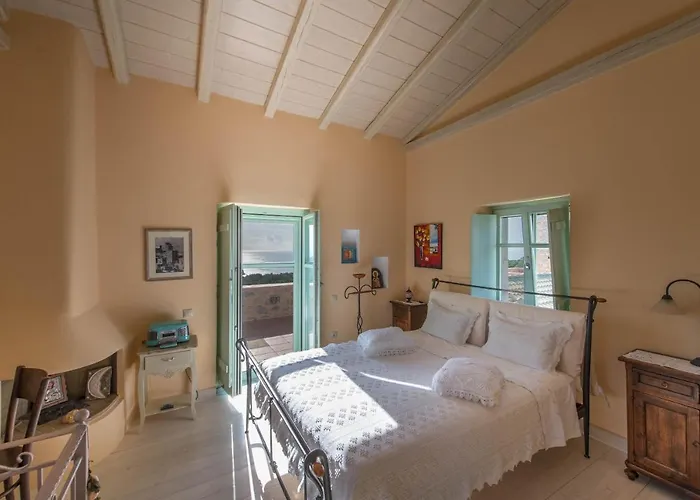 Dimitra - Mani , Traditional Archontiko