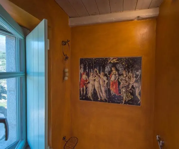 Dimitra - Mani , Traditional Archontiko Casa de Férias Diros