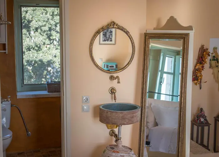 Casa de Férias Dimitra - Mani , Traditional Archontiko Diros